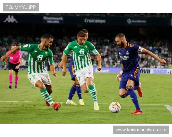 比利亚雷亚尔足球俱乐部的辉煌历程与未来展望