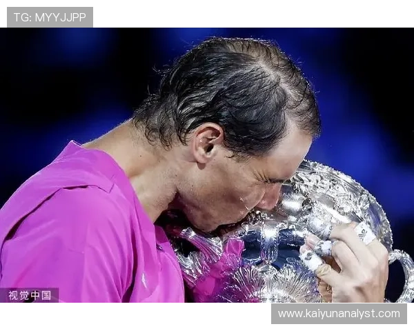 纳达尔再度夺冠激战四小时 展现网坛传奇不败风采